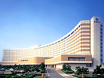 東京ディズニーリゾート内に位置する提携ホテル「東京ディズニーリゾート・オフィシャルホテル」（ヒルトン東京ベイ）