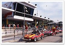 トゥモローランド(グランドサーキット・<br>レースウェイ)